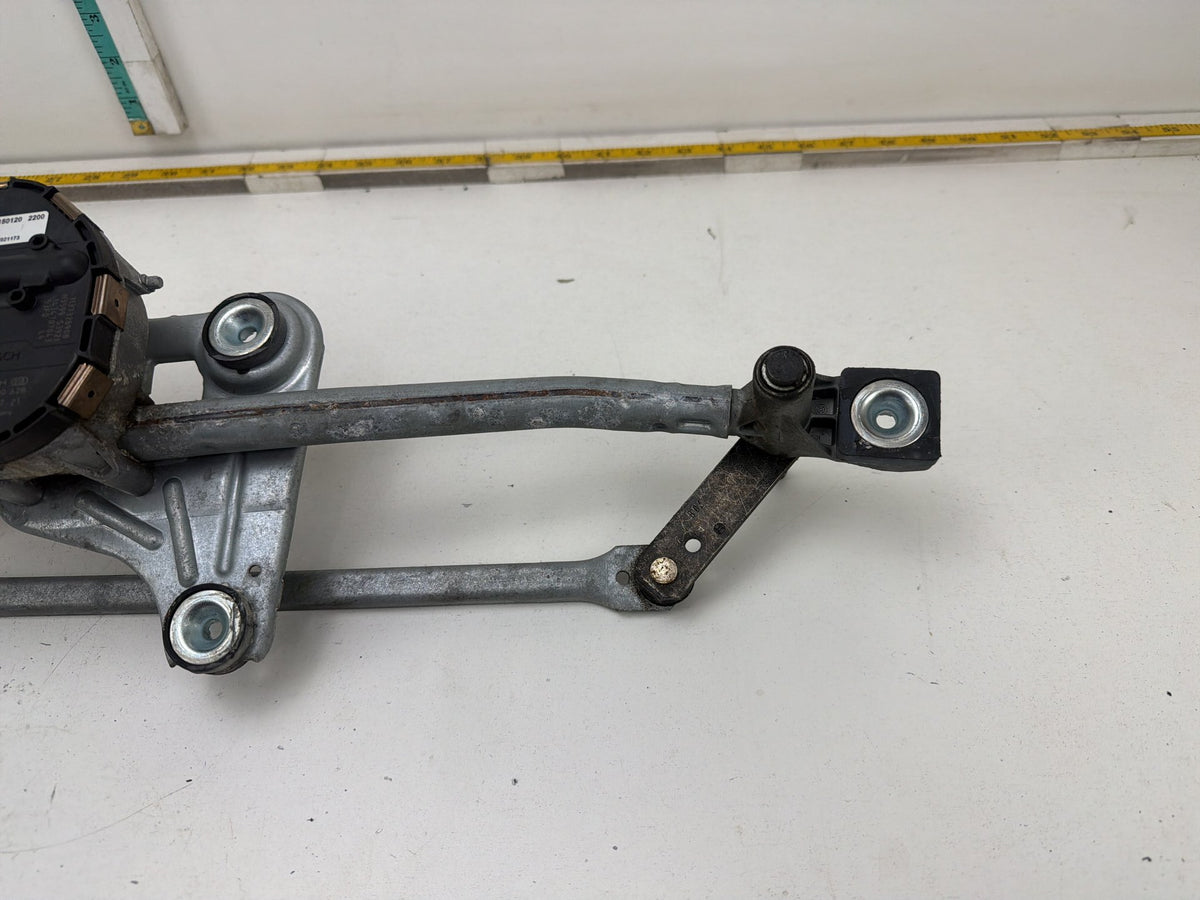 2011-2018 Volvo S60 Windshield Wiper Motor Transmission Linkage 30753493 OEM