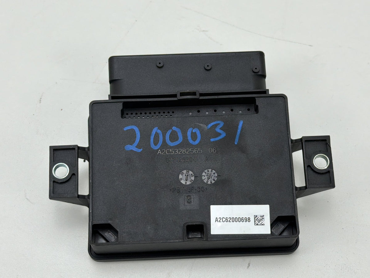 2014-2016 Audi A4 - Parking Assist Control Module 8K0 907 801 N OEM