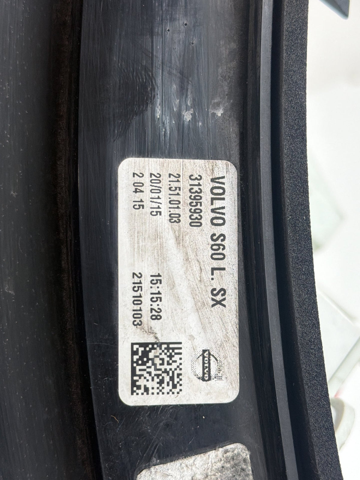 2011-2018 Volvo S60 Rear Left Driver Side Outer Tail Light 31395930 OEM