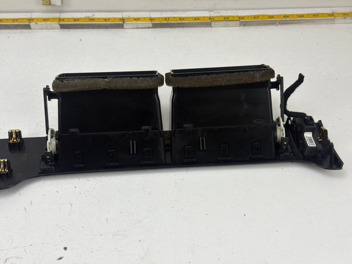 2007-2014 GMC Yukon XL 1500 Center Dash Molding Trim Bezel w/ Air Vents OEM