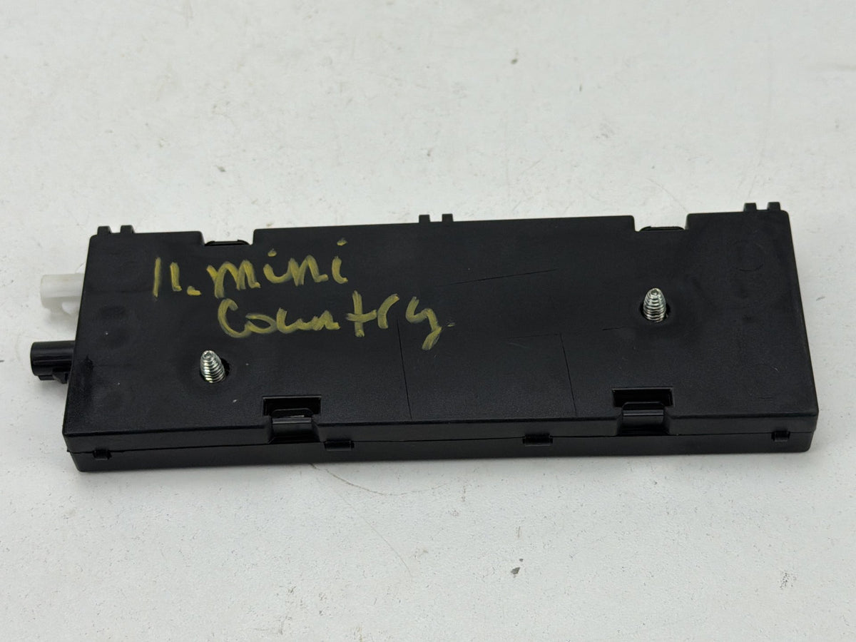 2011-2016 Mini Cooper Countryman Diversity Antenna Amplifier Module 9803853 OEM