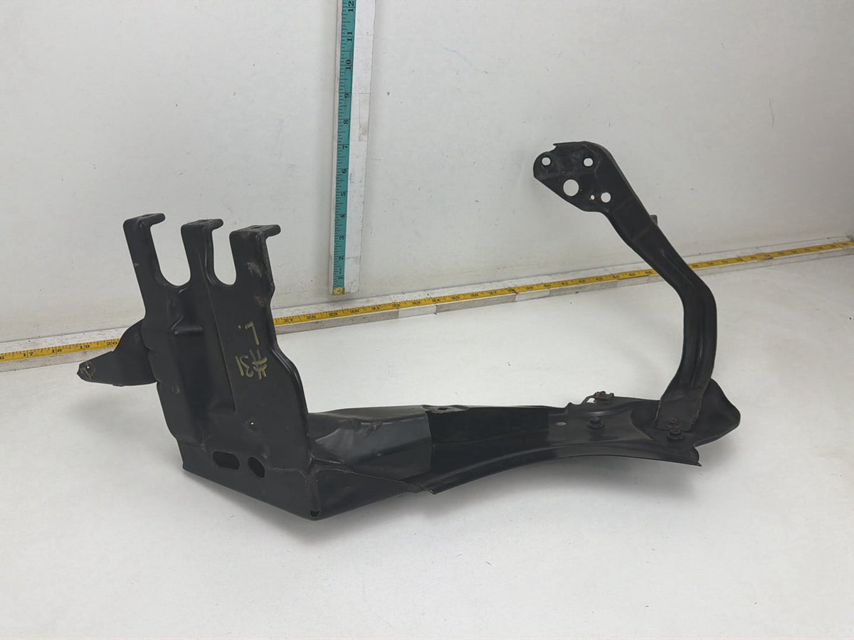 2007-2013 Mercedes-Benz S-Class 550 W221 Left Headlamp Bracket OEM