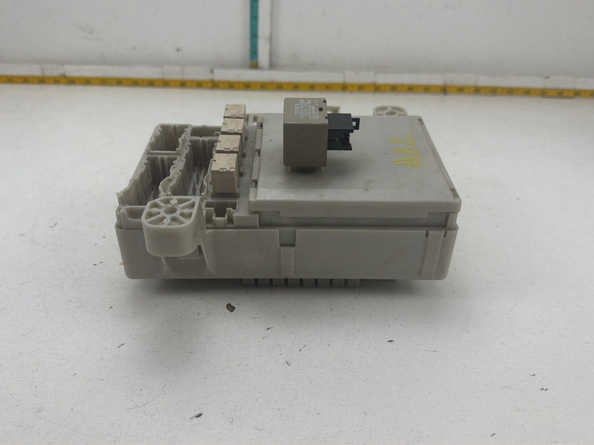 2003-2009 Toyota 4Runner Interior Cabin Fuse Relay Box Module 81980-50030 OEM