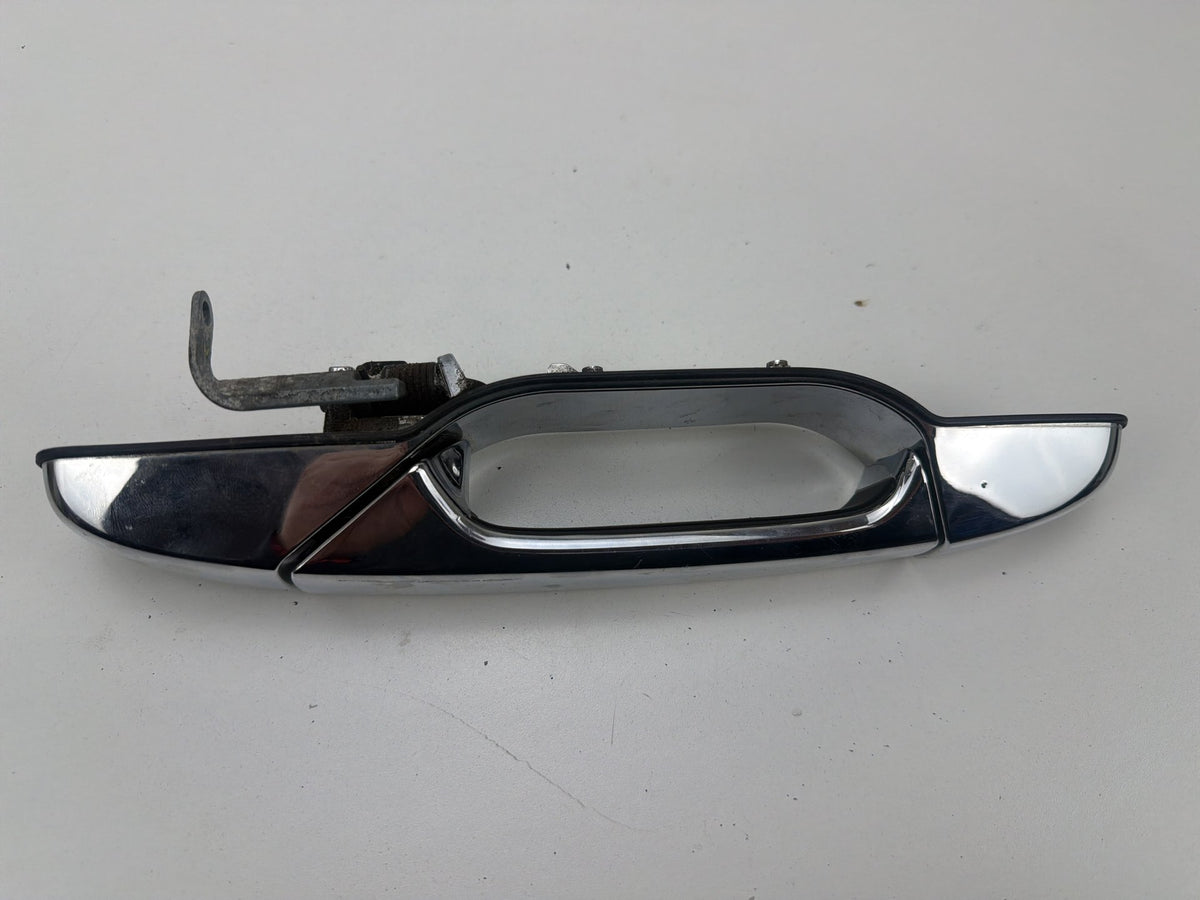 2007-2013 GMC Yukon - Front Left Door Handle 15915660 OEM