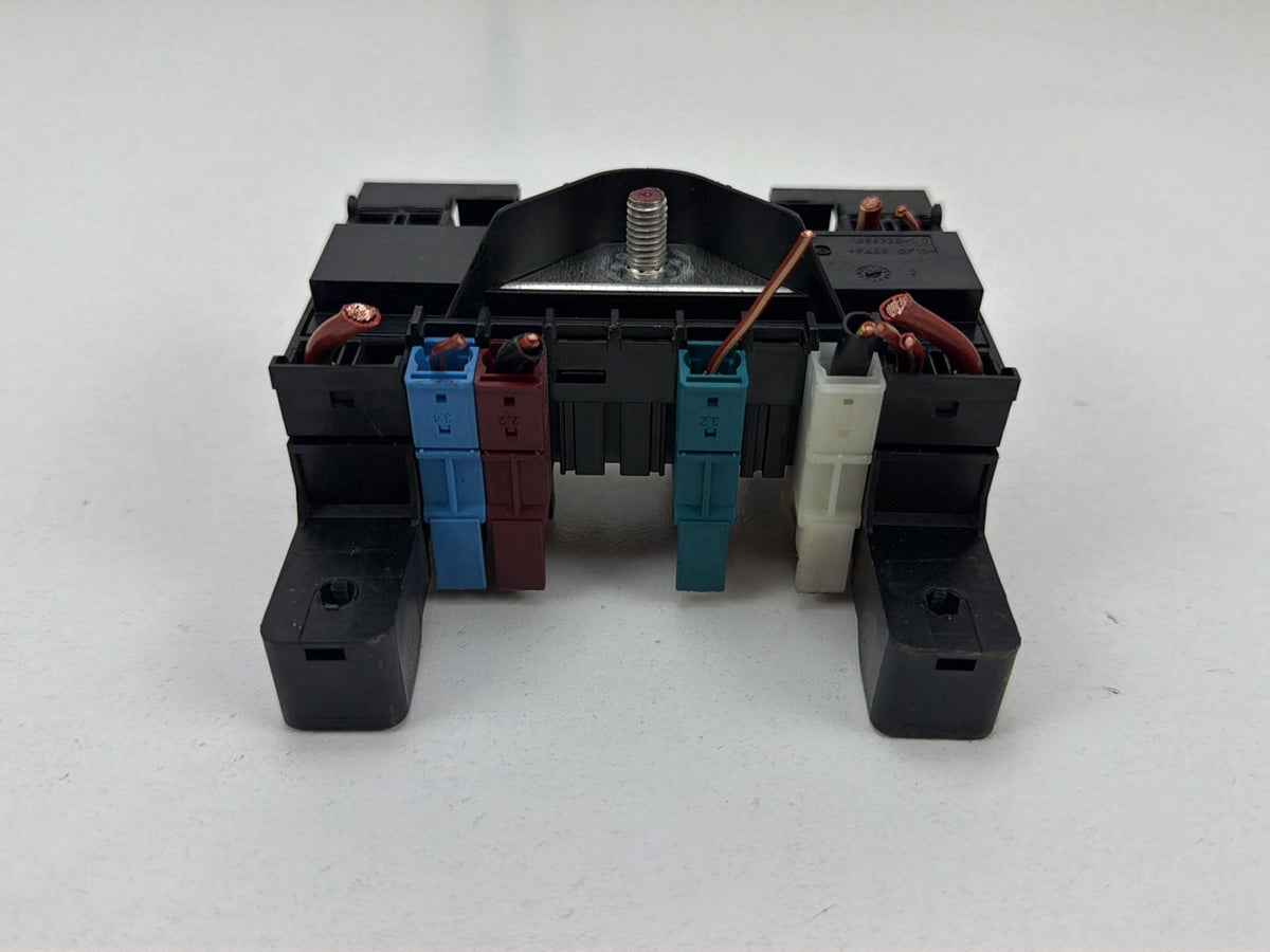 2007-2013 Mercedes-Benz S-Class 550 W221 Fuse Box PN: A2215450701 OEM