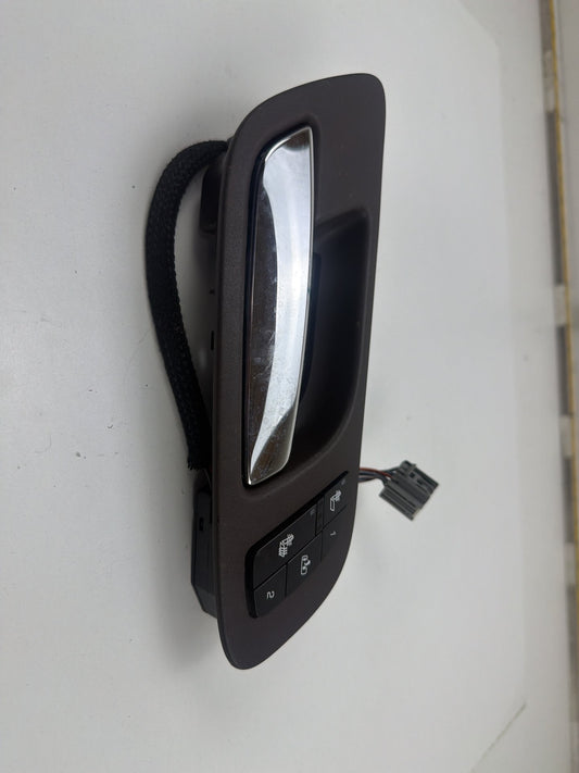 2007-2013 GMC Yukon XL 1500 Front Left Driver Side Interior Door Handle OEM