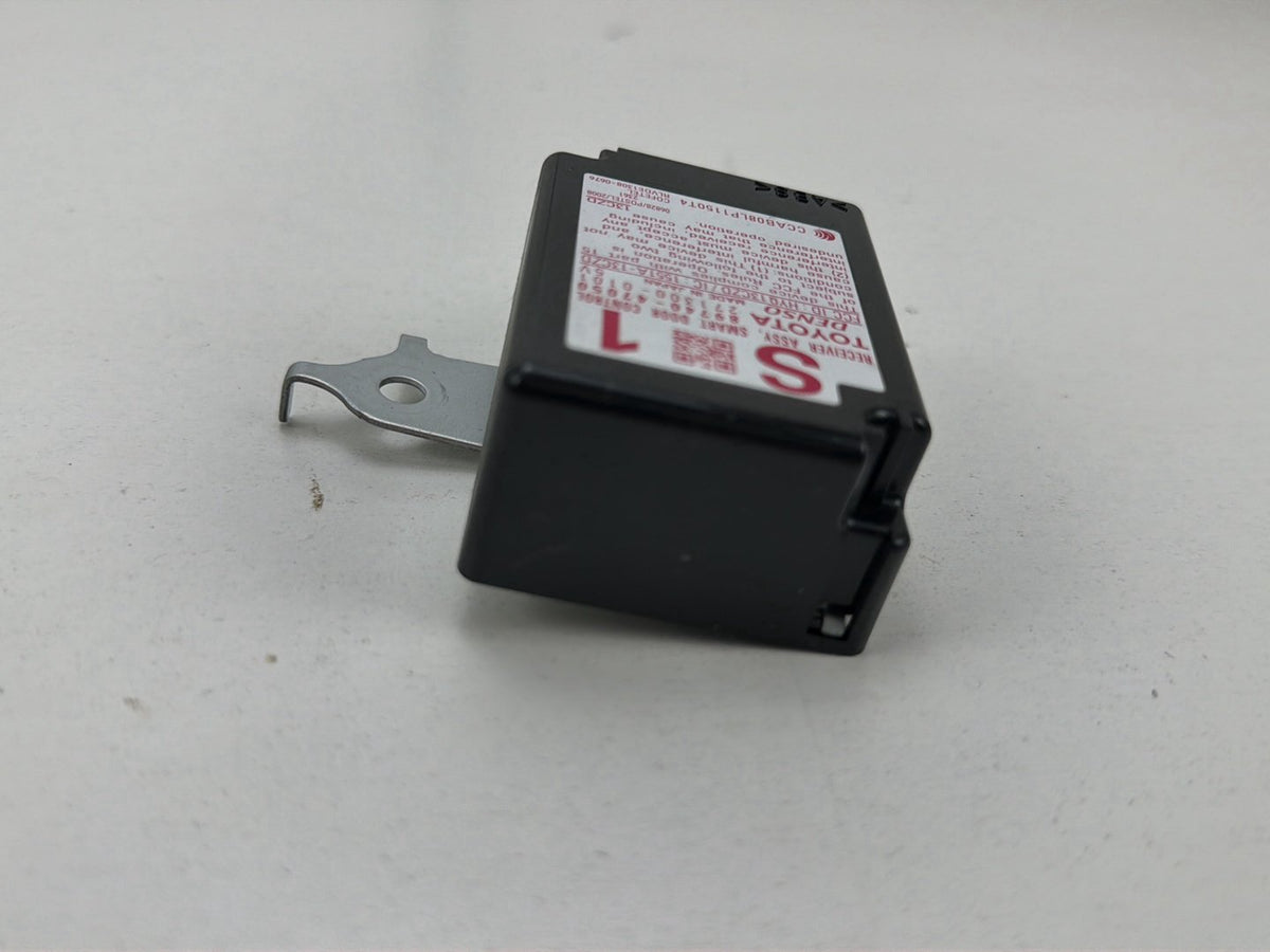2010-2015 Toyota Prius W30- Smart Door Receiver Control Module 89740-47050 OEM
