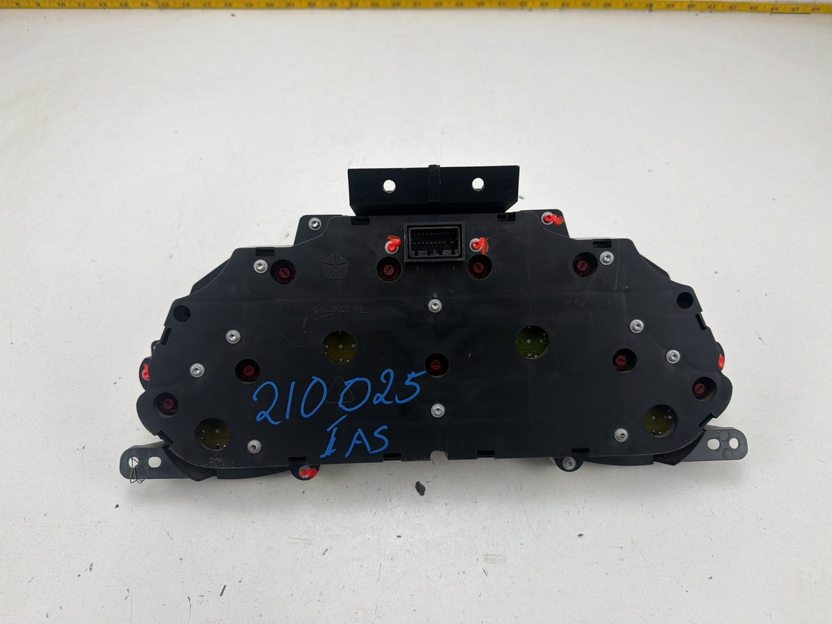 2002-2004 Jeep Liberty Speedometer Instrument Gauge Cluster 56010572AD OEM