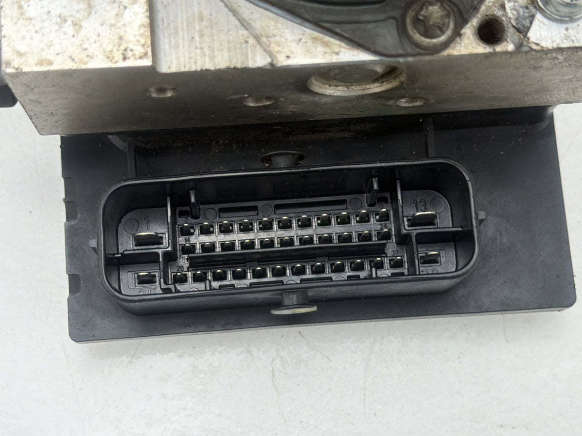 2011-2013 Hyundai Sonata ABS Anti-Lock Brake Pump Control Module 58920-3Q500 OEM