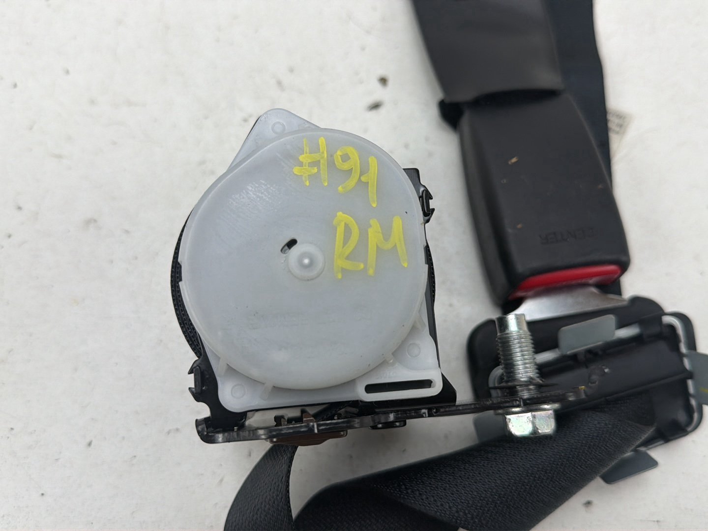 2014-2021 Infiniti Q50 Rear Middle Second Row Seat Belt Retractor OEM