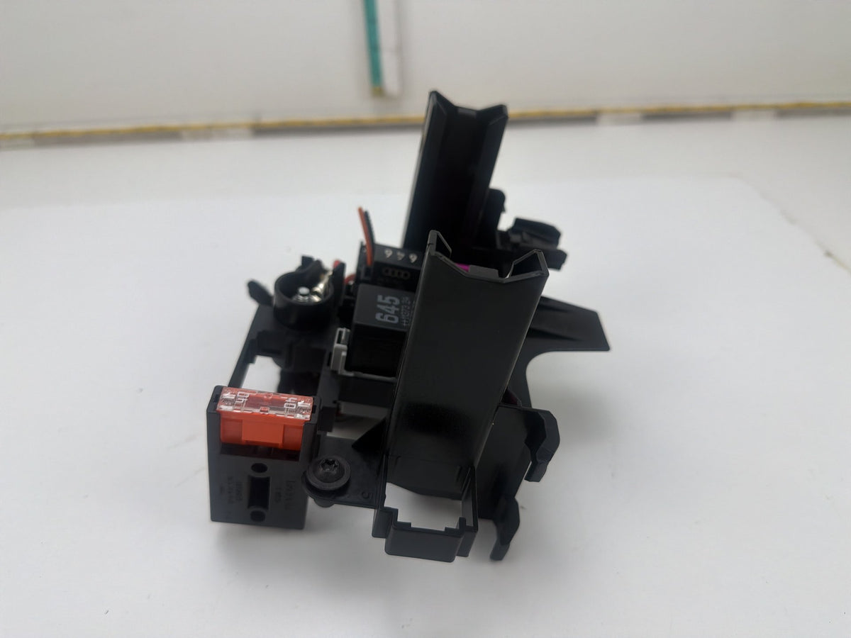 2012-2018 Audi A7 Quattro Front Left Fuse Relay Plate Holder 4G1937503A OEM