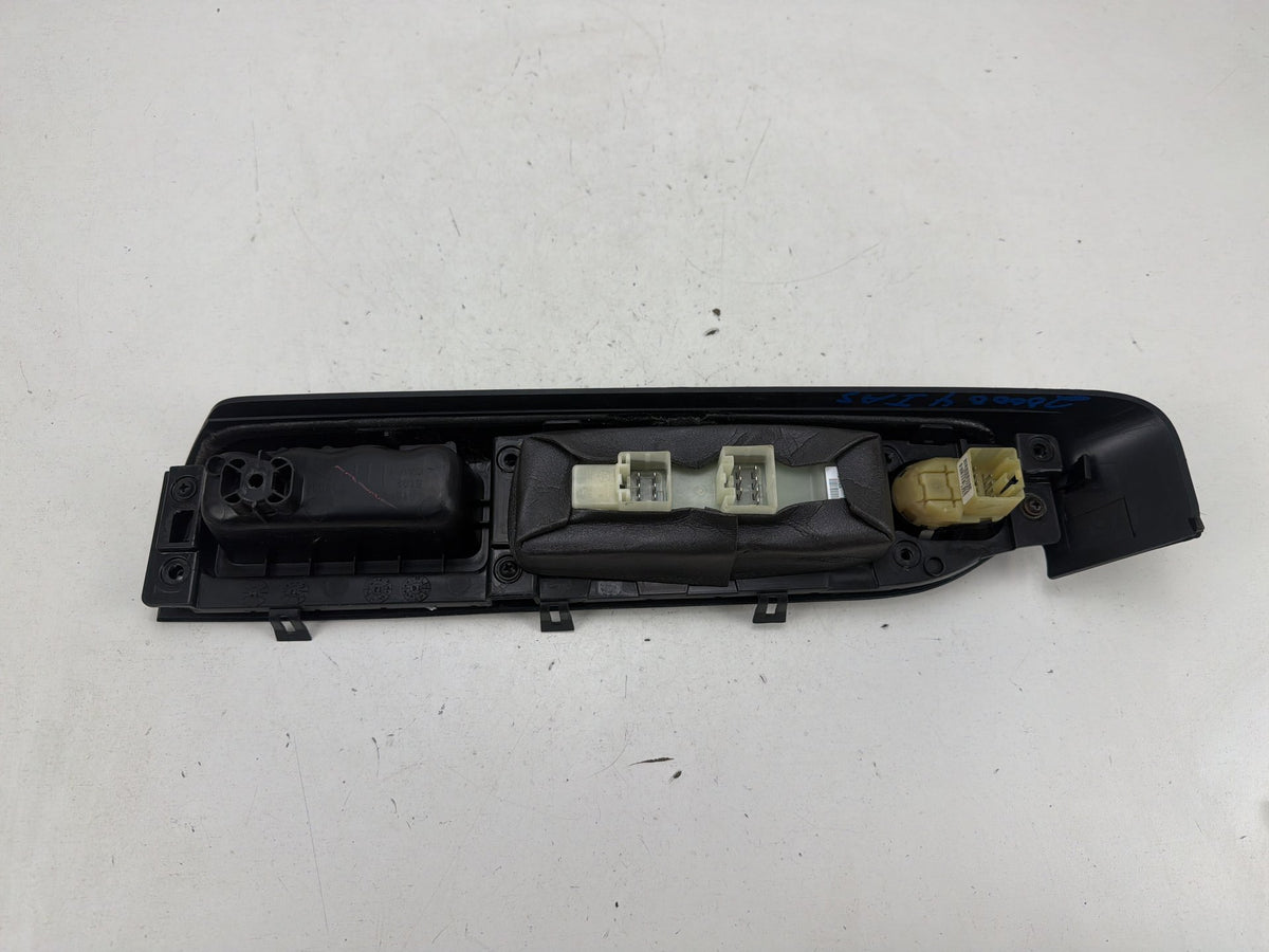 2011-2017 Jeep Patriot Driver Door Power Window Control Switch L0164833 OEM