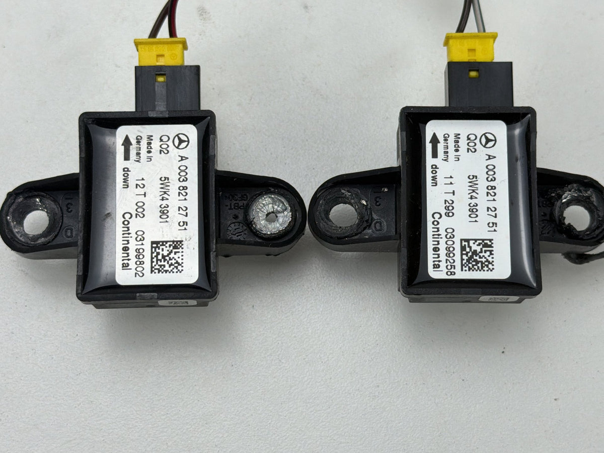 2006-2012 Mercedes-Benz R350 - Front or Rear Right Door Sensor A0038212751 OEM