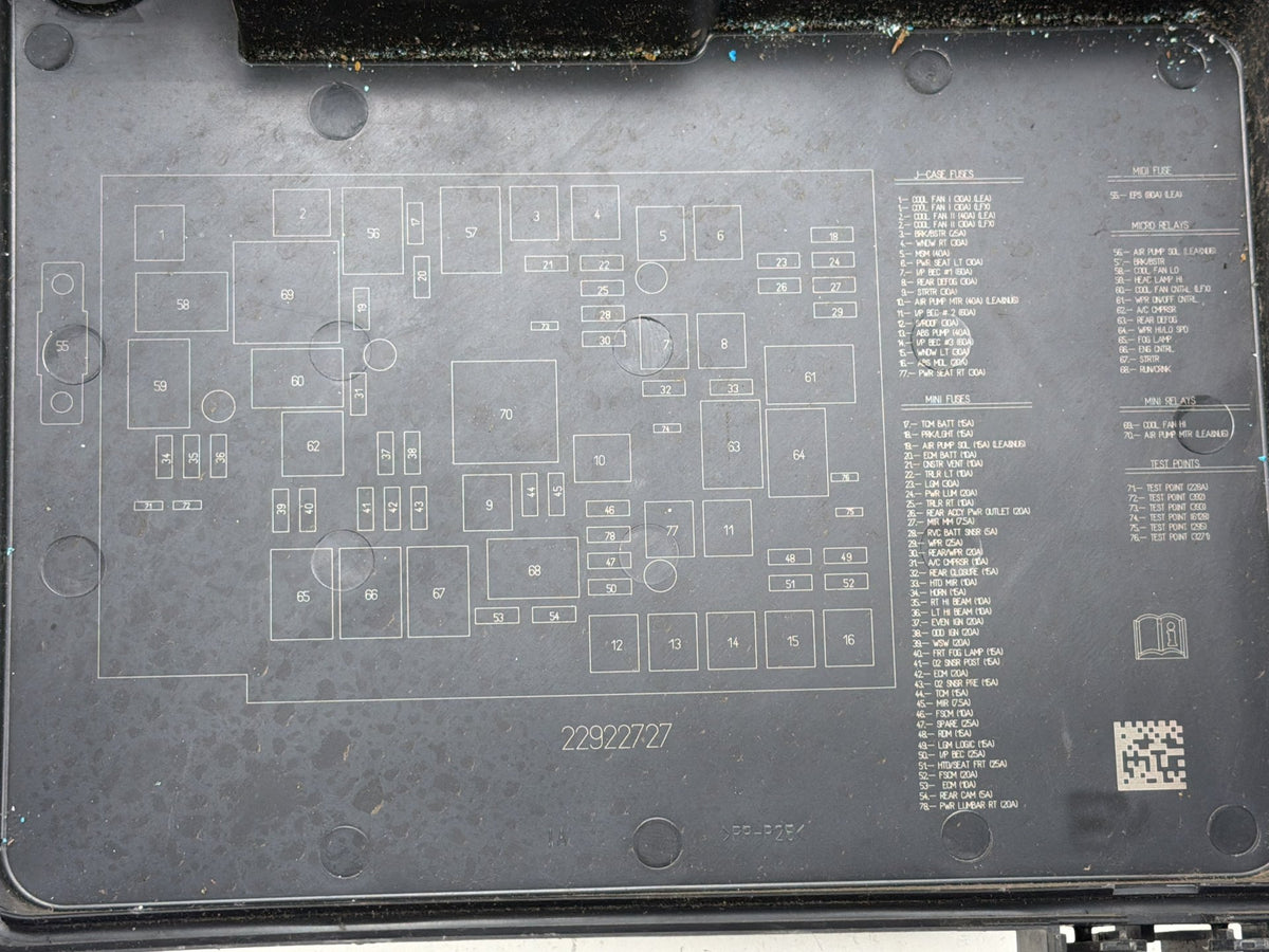 2013-2016 Chevrolet Equinox Fuse Box Relay Module 22929762 OEM