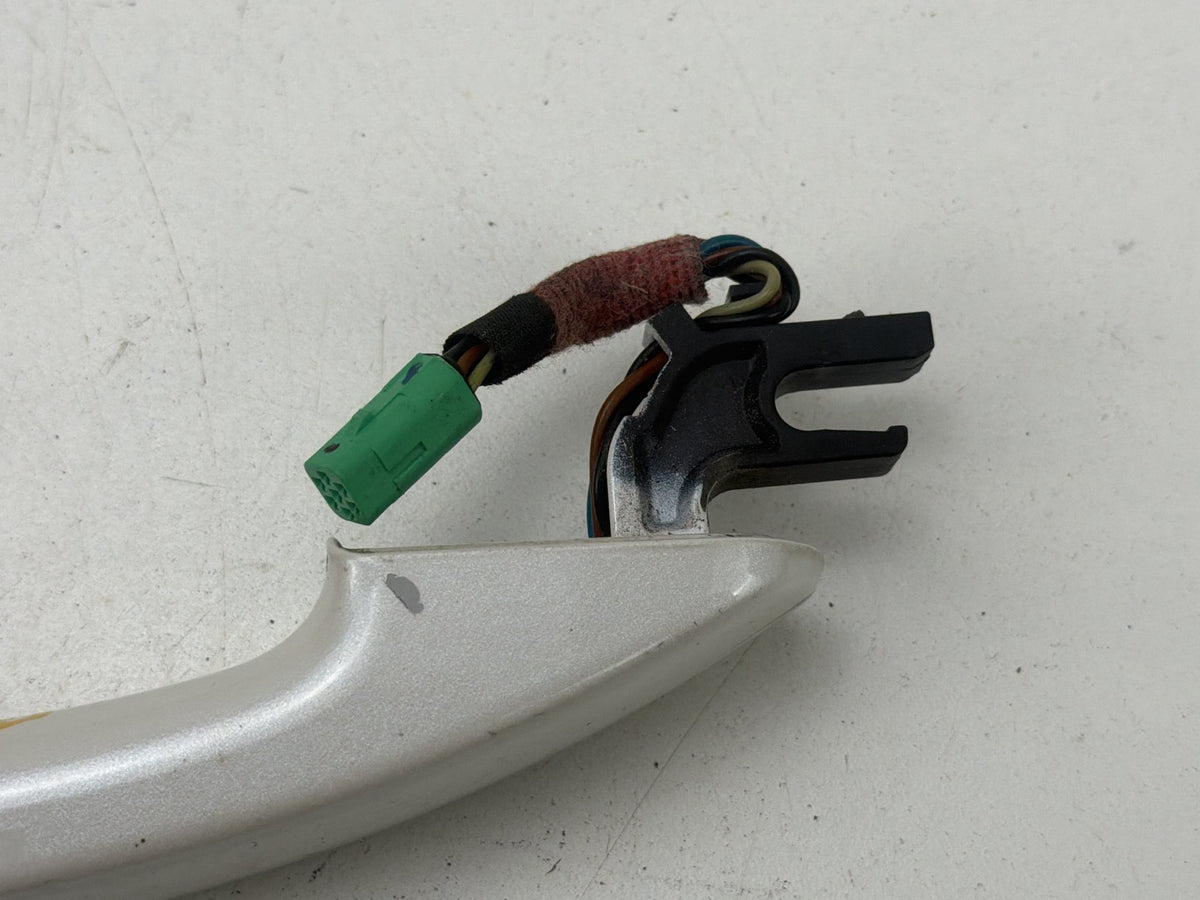 2013-2019 Ford Escape Left Front Exterior Door Handle AM51-U22404 OEM
