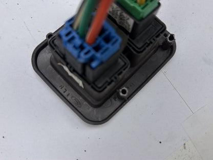 2003-2006 Lincoln Navigator Rear Left 2nd Row Fold Down Seat Switch OEM