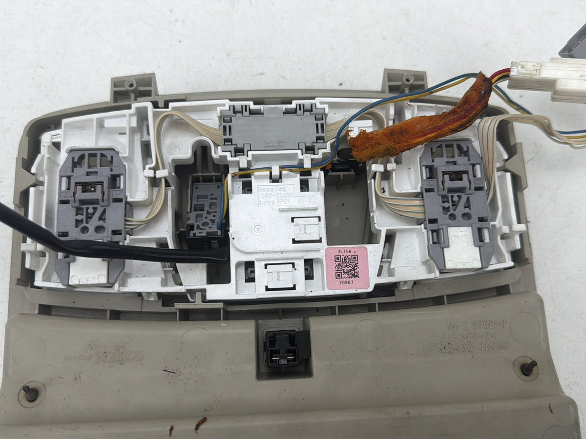 2008-2013 Infiniti G37 Front Overhead Dome Light 26430-JK060 OEM