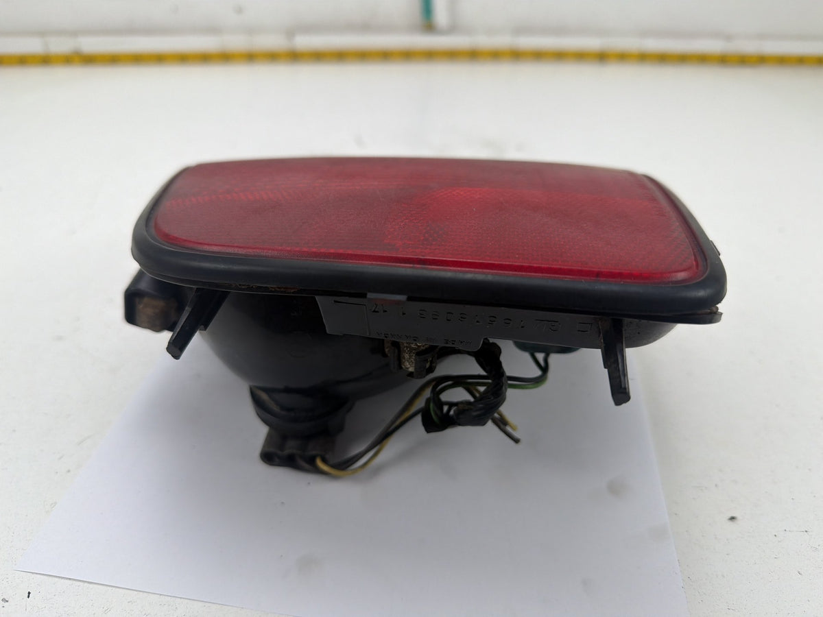 1994-2003 Chevrolet S10 Rear Left Driver Side Tail Light 16516093 OEM