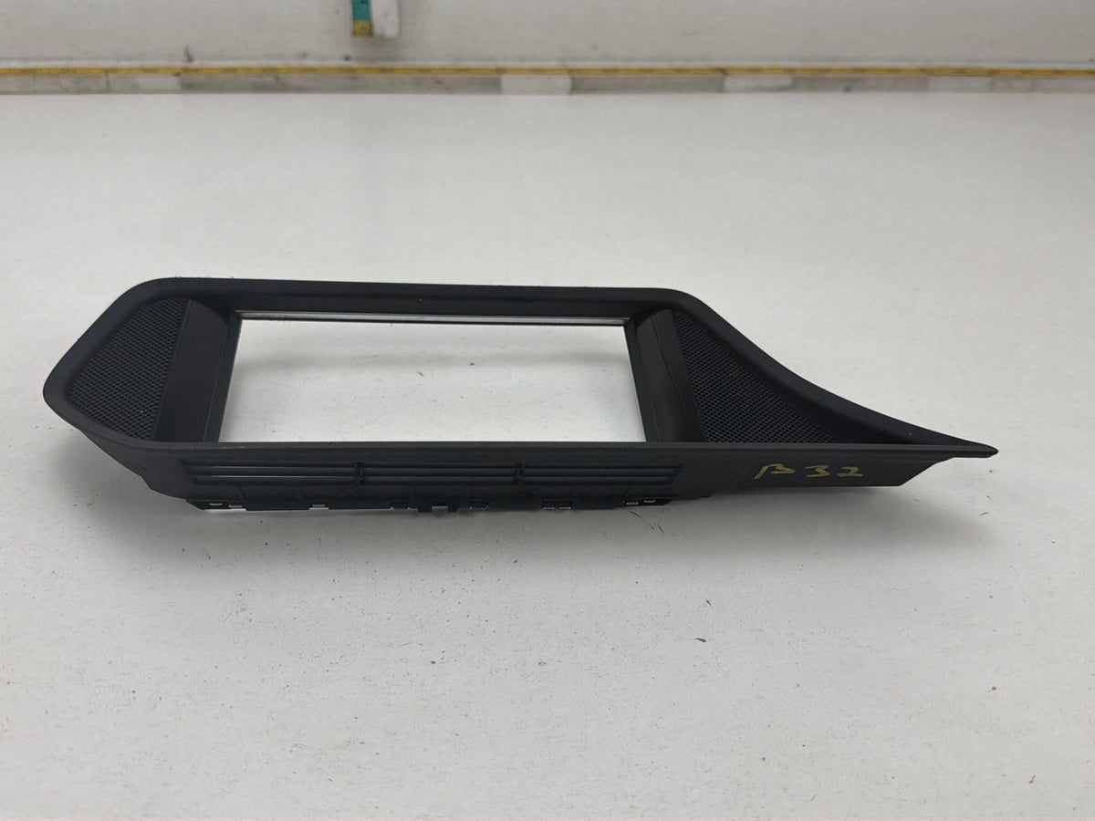 2010-2013 Mercedes-Benz E-Class-Dash Display Screen Trim Bezel A2076800236 OEM