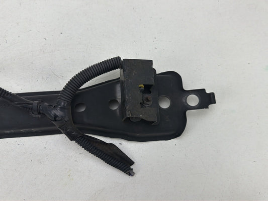 2013-2019 Nissan Sentra Radiator Center Support Bracket 625523SH0A OEM