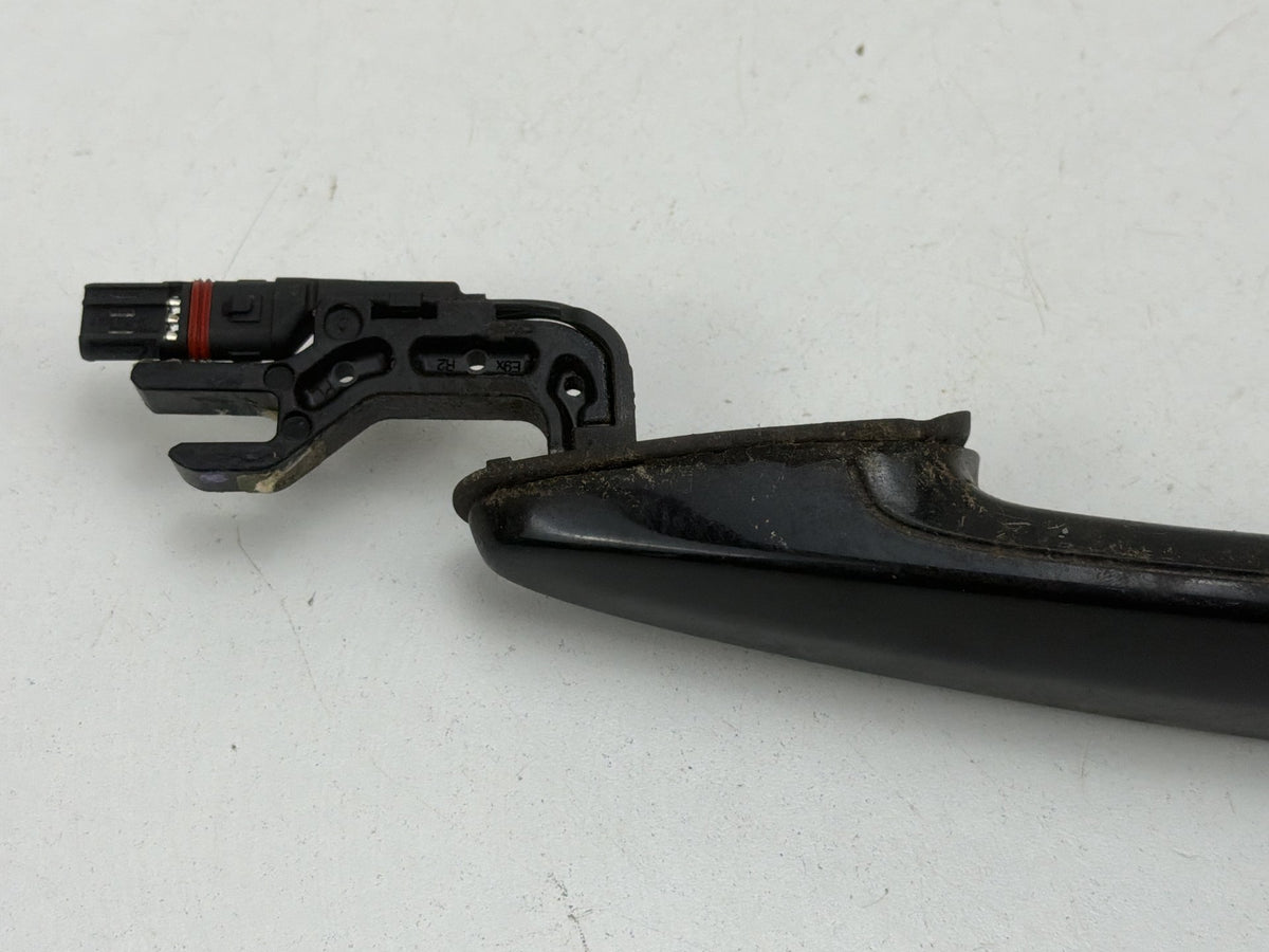2007-2013 BMW X5 Front Right Passenger Side Exterior Door Handle OEM
