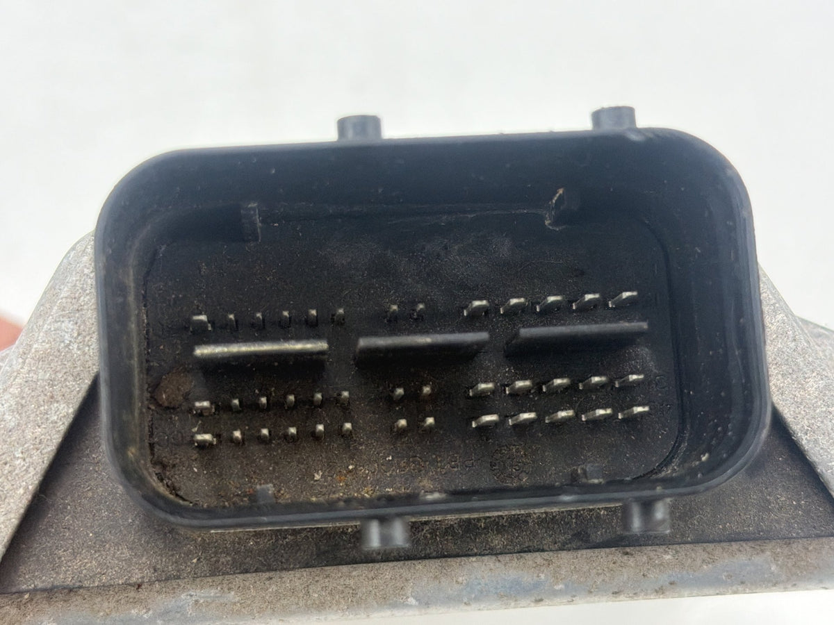2015-2018 Kia Sedona Fuel Injection Control Module 39172-3CYP5 OEM