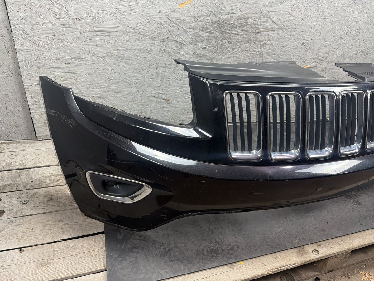 2014-2016 Jeep Grand Cherokee Front Bumper Cover Assembly W/Grilles & Fogs OEM
