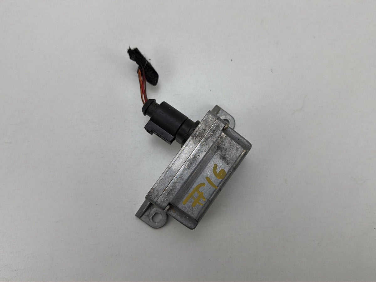 2003-2006 Porsche Cayenne Yaw Turn Rate Angle Sensor Module 7E0907652A OEM