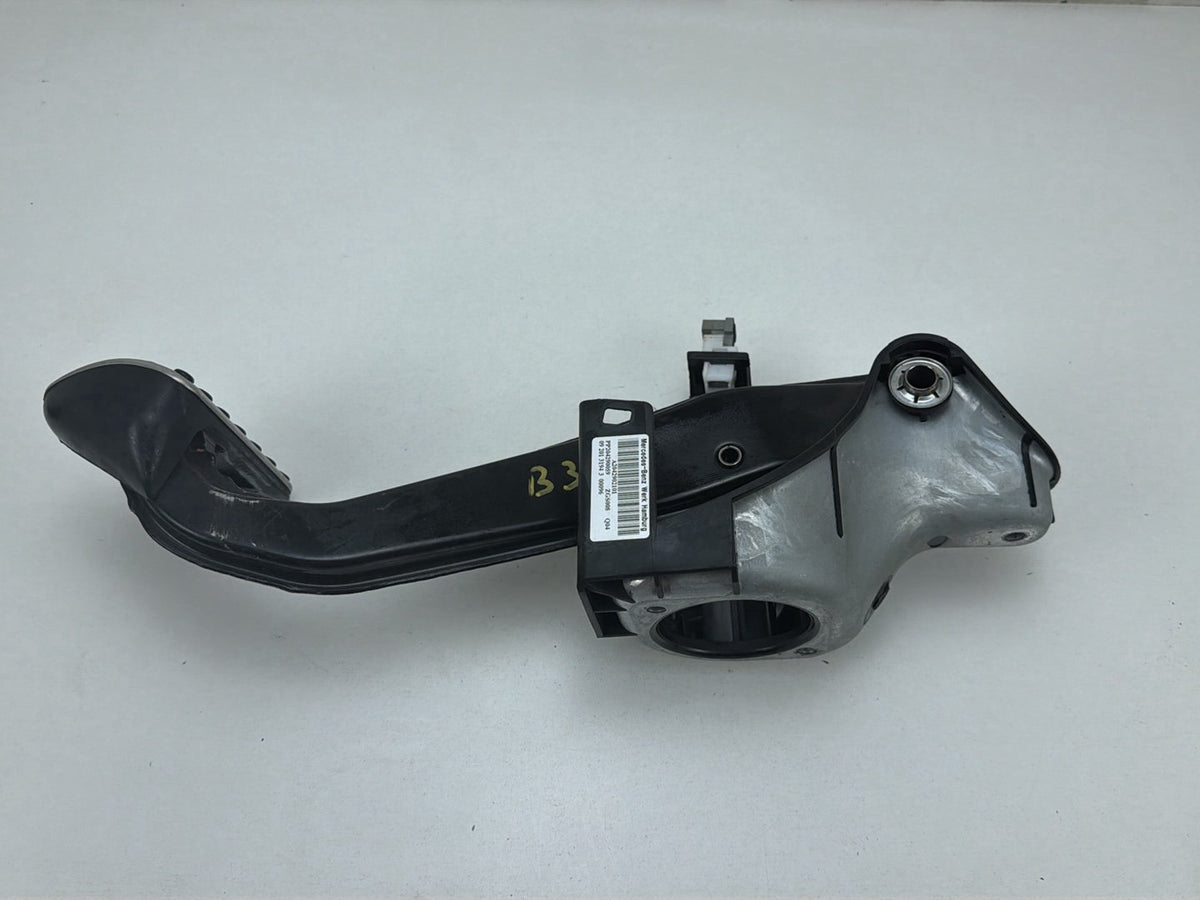 2010-2014 Mercedes-Benz E-Class-Brake Pedal PP204290059 OEM