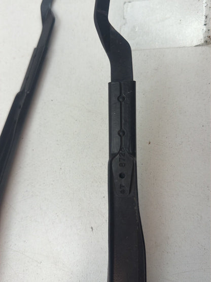 2015-2020 Toyota Sienna L30 Front Left/Right Windshield Wiper Arm Pair OEM