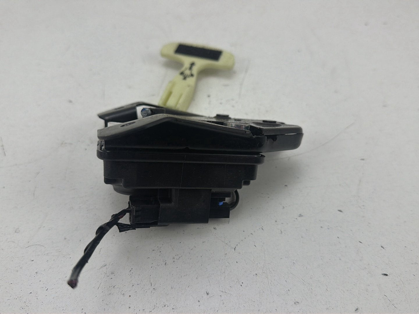 2014-2017 Maserati Ghibli Rear Trunk Lid Latch Lock Actuator w/ Pull Handle OEM