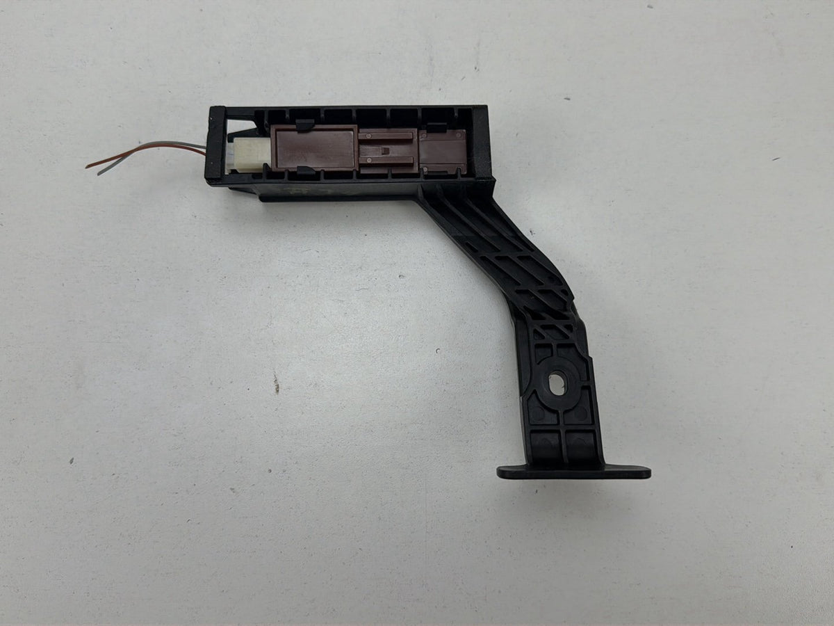 2010-2015 Toyota Prius W30- Smart Key Keyless Entry Antenna Module w/Bracket OEM