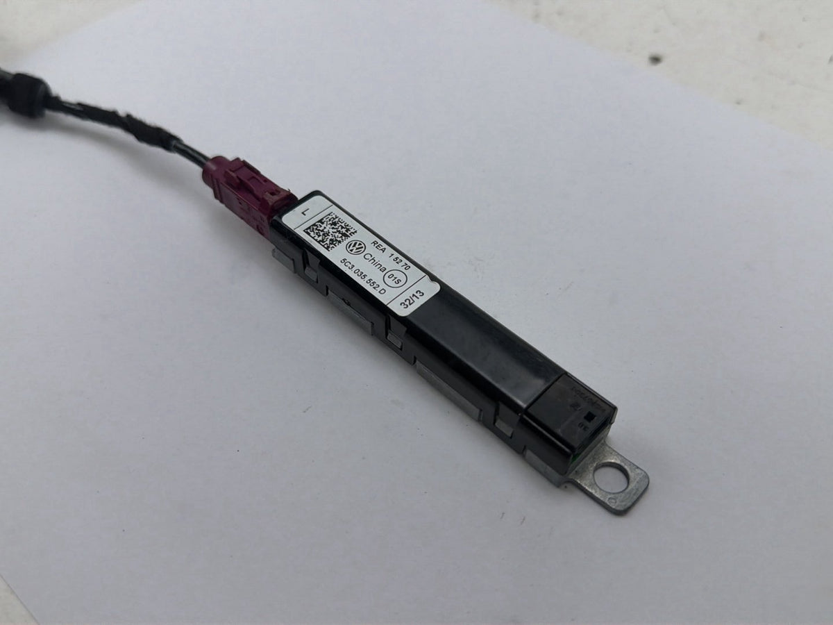 2012-2016 Volkswagen Beetle Antenna Booster Signal Booster 5C3035552D OEM