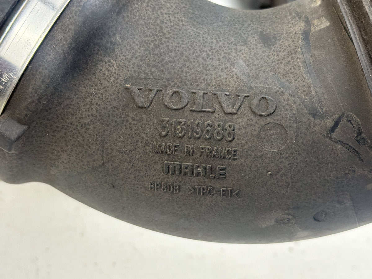2014-2018 Volvo S60 Engine Air Filter Cleaner Box Intake Housing 31342521 OEM