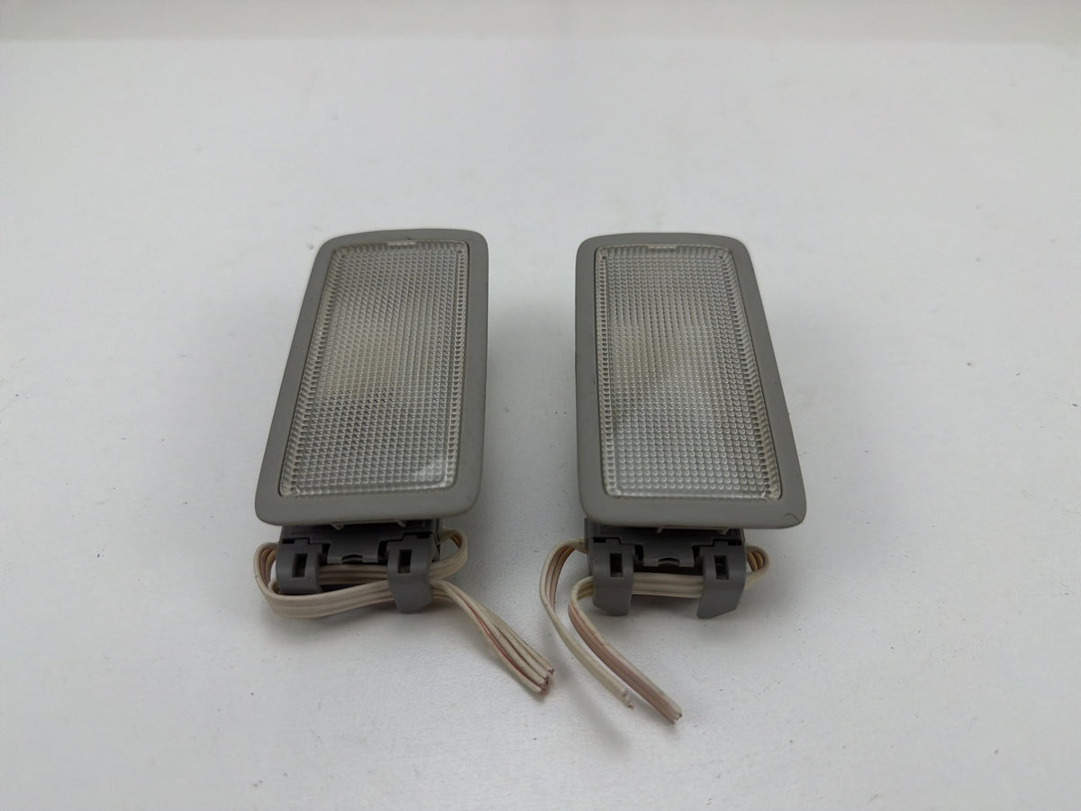 2007-2012 Lexus ES350 Front or Rear Door Courtesy Light 81230-30200 OEM