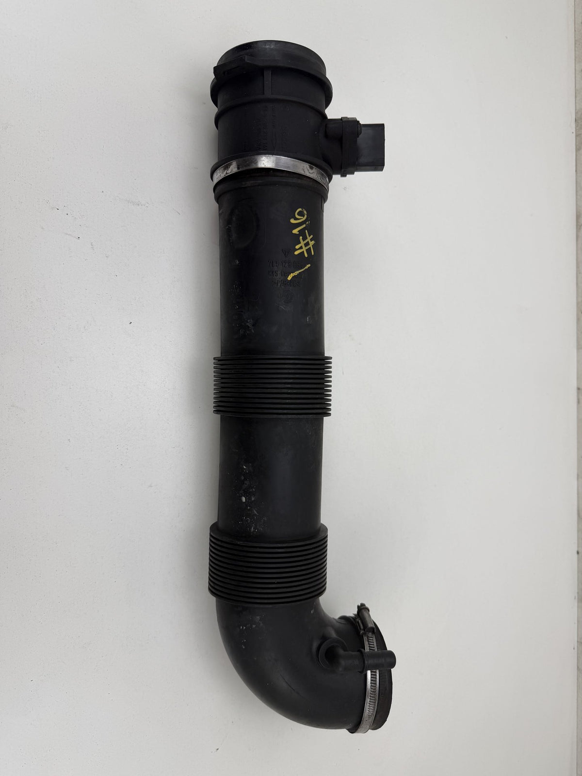 2003-2006 Porsche Cayenne Air Intake Duct Hose Tube Pipe 7L5128684A OEM
