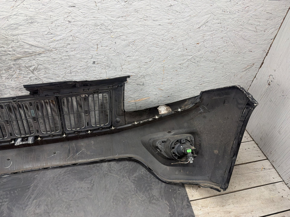 2014-2016 Jeep Grand Cherokee Front Bumper Cover Assembly W/Grilles & Fogs OEM