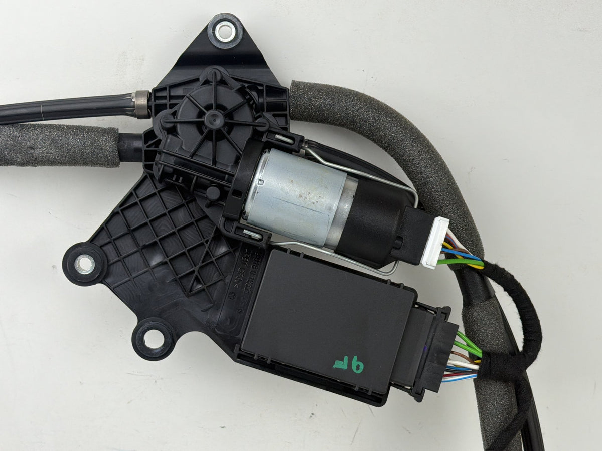 2014-2021 Maserati Quattroporte Rear Left Driver Door Power Sunshade Motor OEM