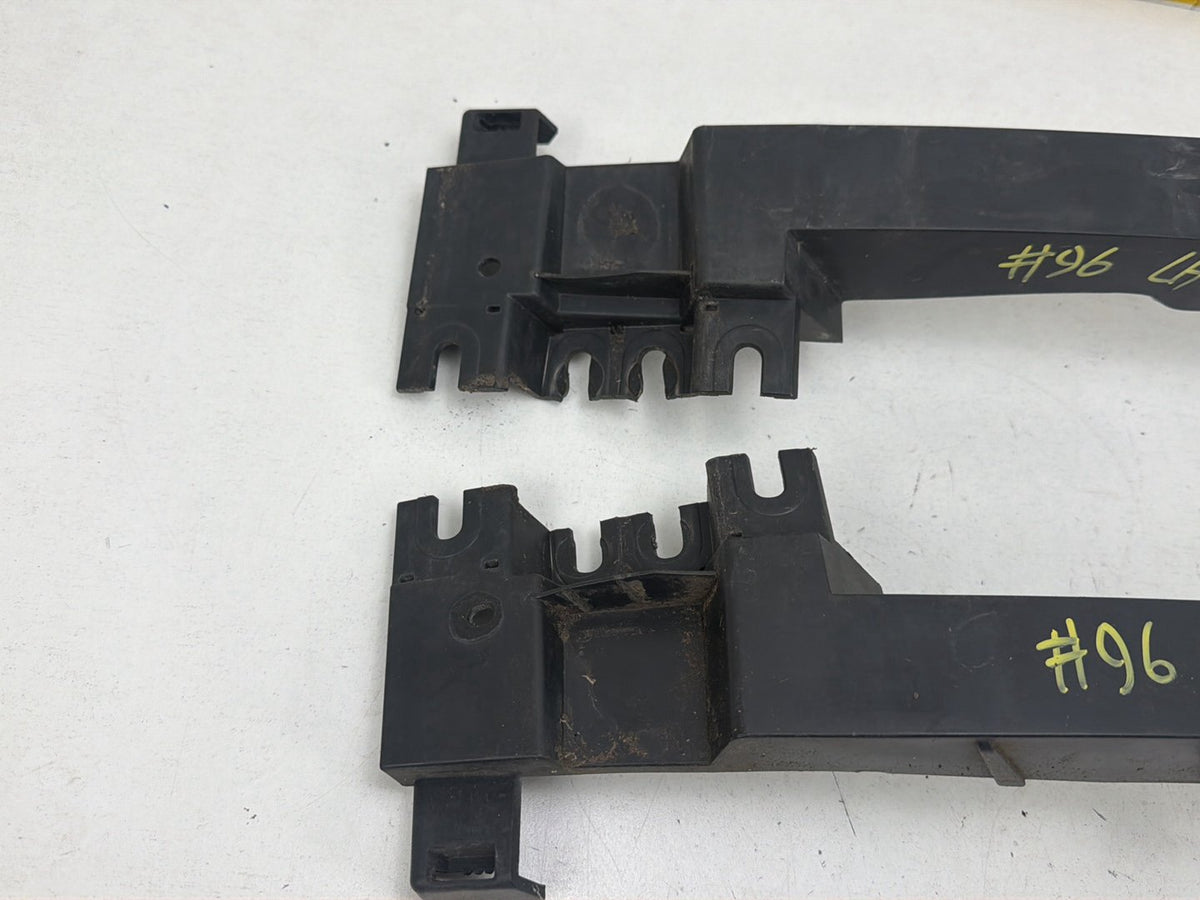 2010-2016 Buick LaCrosse Front Bumper Grille-Outer Support Set 20827887 OEM