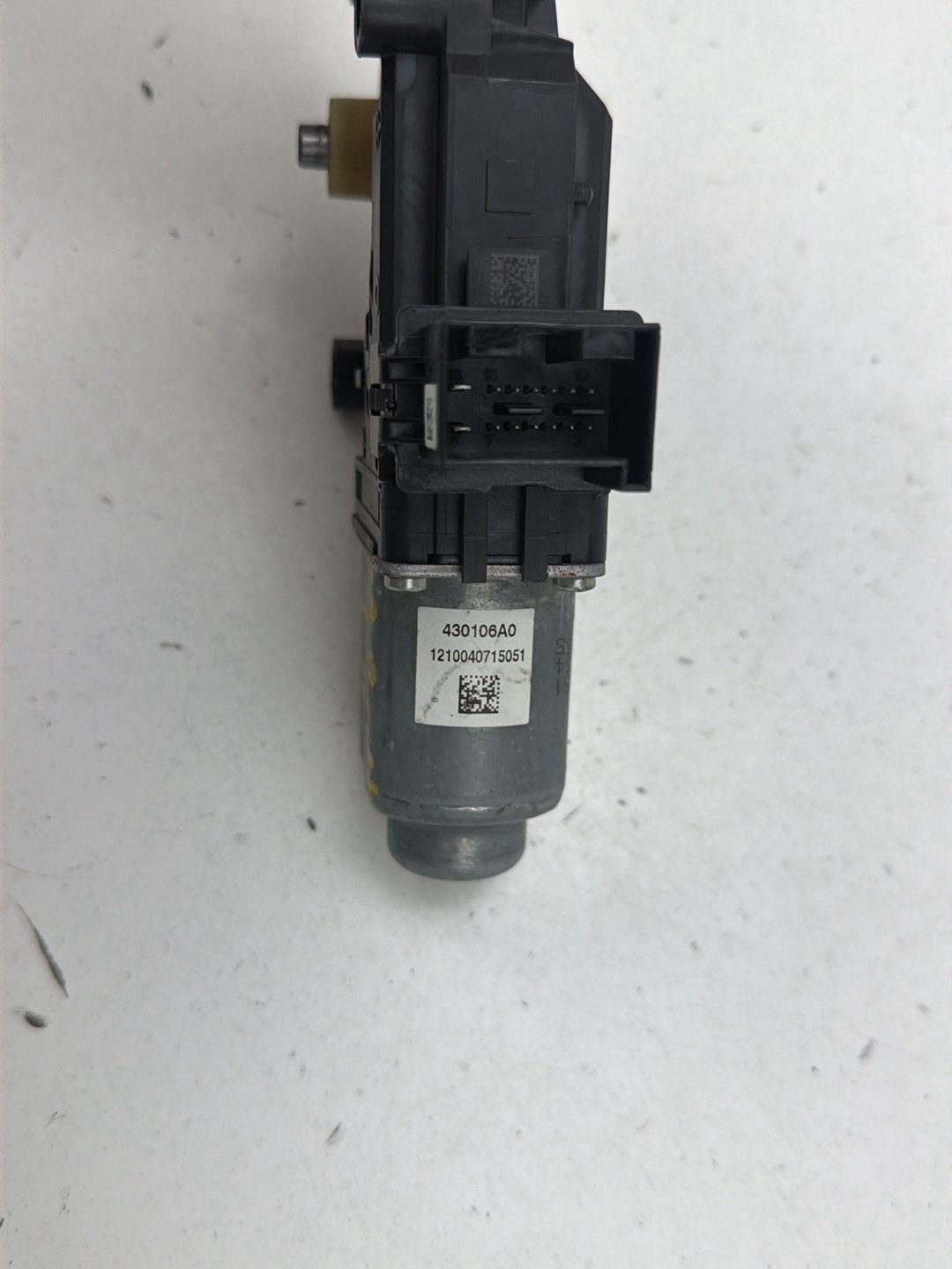 2012-2019 -Volkswagen Beetle Front Left Driver Side Window Motor 5C5959801M OEM