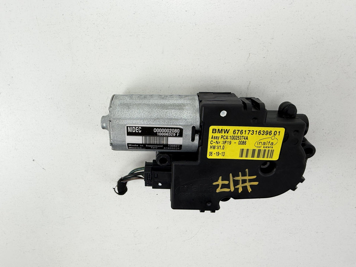 2012-2015 BMW X1 E84- Wiper Motor PN: 10025374A OEM