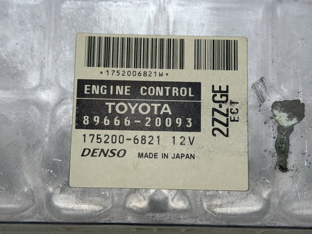 2000-2002 Toyota Celica Engine Computer Control Module 89666-20093 OEM