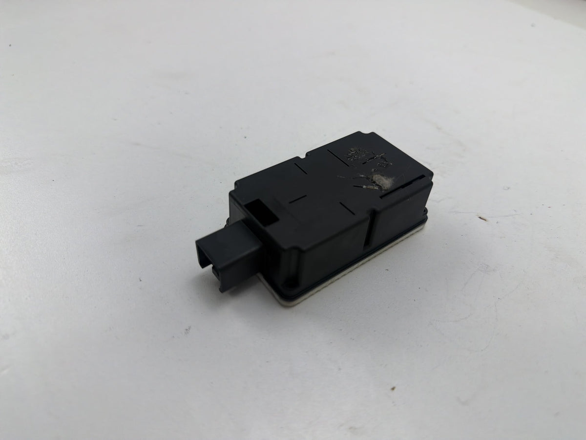 2011-2018 Volvo S60 Tire Pressure Monitoring System (TPMS) Module 31419138 OEM