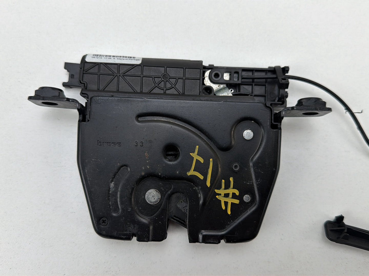 2012-2014 BMW X1 E84 Tailgate Boot Trunk Lock Latch 912781-106 OEM