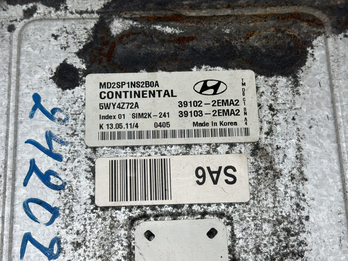 2011-2013 Hyundai Elantra 1.8L Engine Control Module Unit ECU 39102-2EMA2 OEM