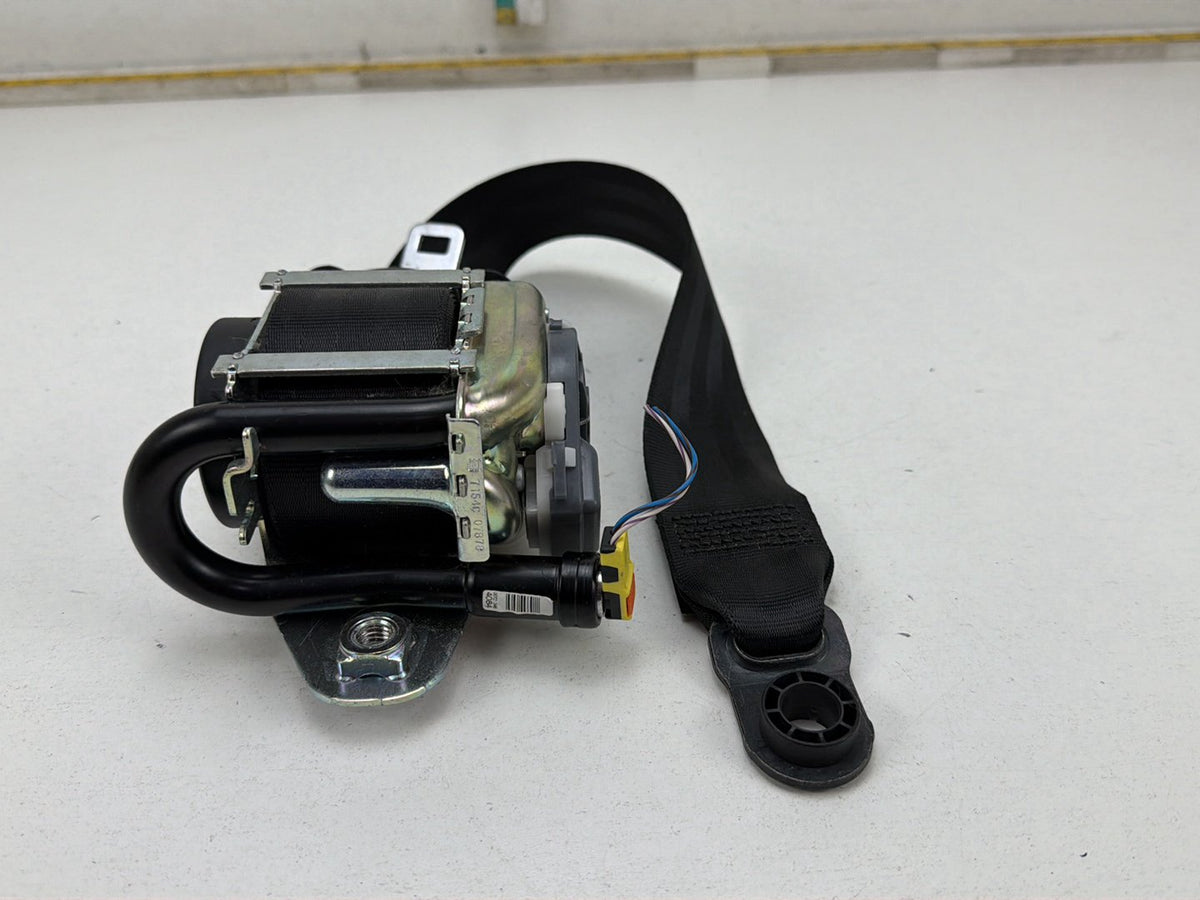 2011-2019 Jaguar XJ X351 Left Front Seat Belt Retractor Pretensioner 620408800 OEM