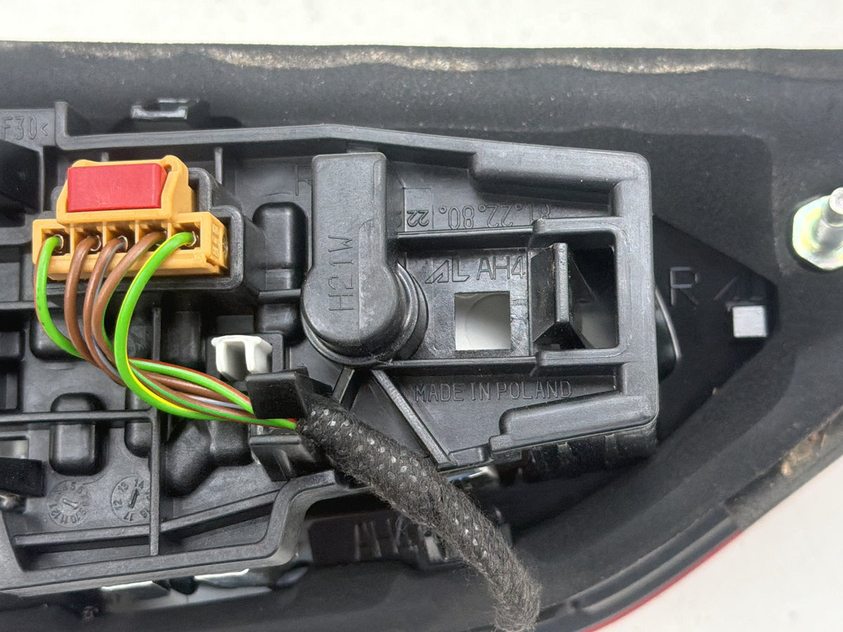 2015-2016 Audi A3 Rear Right Passenger Side Inner LED Tail Light 8V5945094C OEM