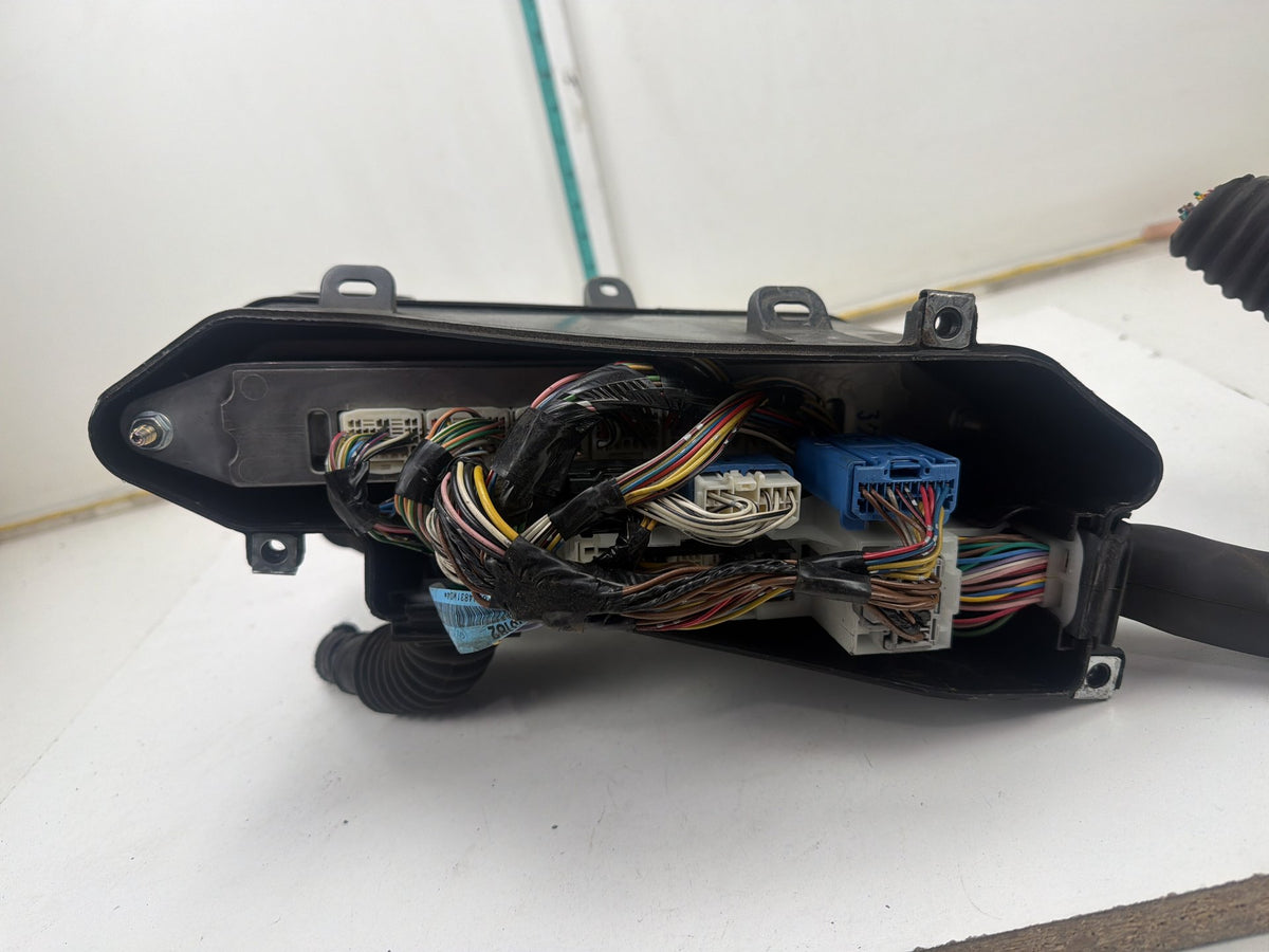 2006-2015 Lexus IS250 Engine Control Module Unit ECU Fuse Cover Housing Box OEM