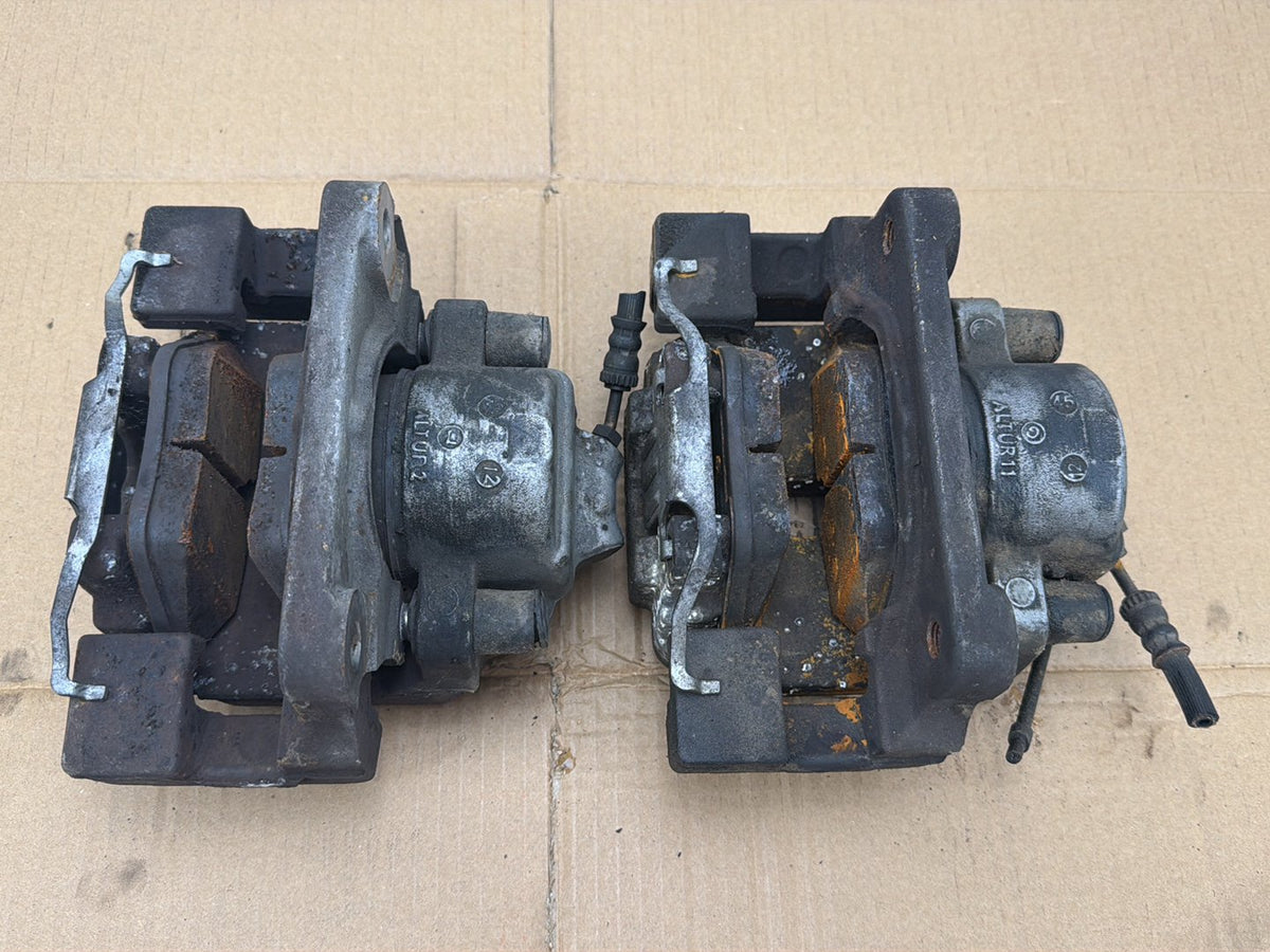 2012-2016 BMW 528i F10 Front Left & Right Brake Caliper Housing OEM