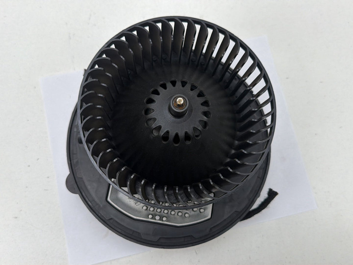 2015-2019 Audi A3 HVAC Heater Blower Motor Fan w/ Resistor 5Q1819021B OEM